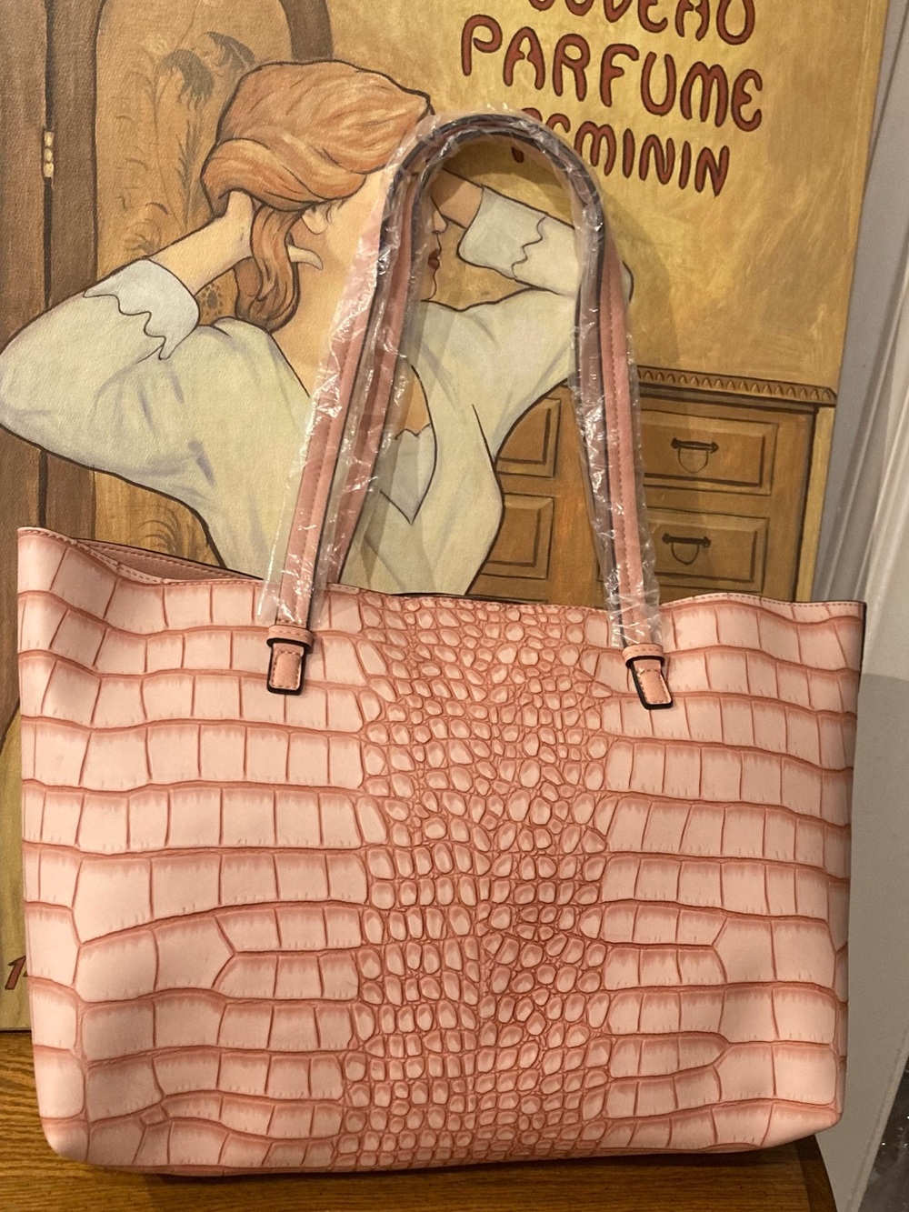 De Vesi Crocodile-Embossed Large Tote with Pouch + Dust Bag NWT - Picture 7 of 9